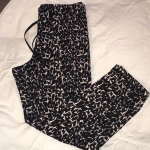 NY&Co Jogger Dress Pants. Size Large.